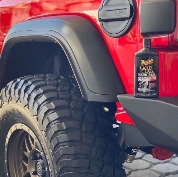 Meguiar's Gold Class Trim Detailer &mdash; чорніння для зовнішнього пластику та гуми, 295 мл G10810 фото